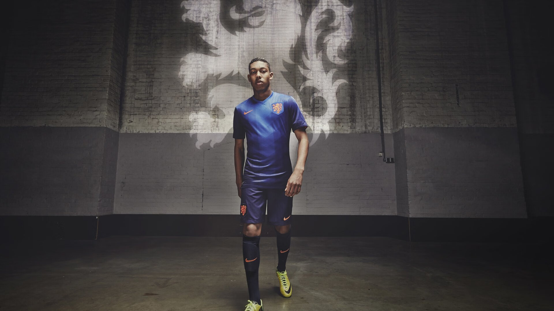 九游官方下载-_稻草人足球赛：趣味运动新潮流_，稻草人俱乐部是哪部电影